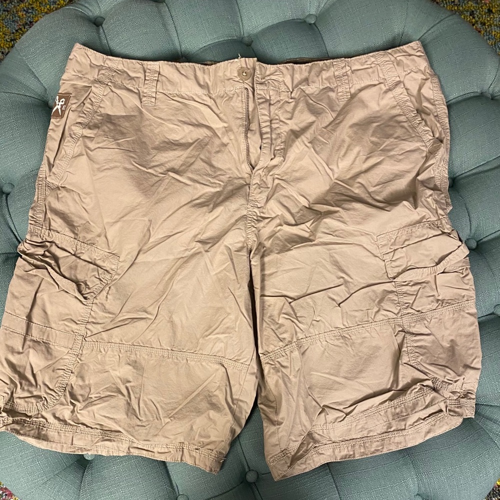 Mens grey khaki cargo shorts light weight